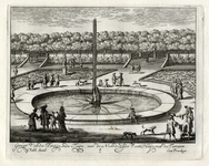 136008 Gezicht op de fontein en twee broderieparterres in de tuin aan de noordzijde van het huis Soestdijk te Baarn.